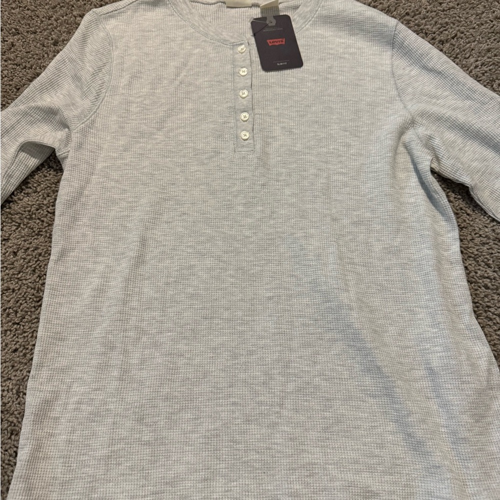 Levi’s Women’s Gray Henley Shirt Size XL NWT
